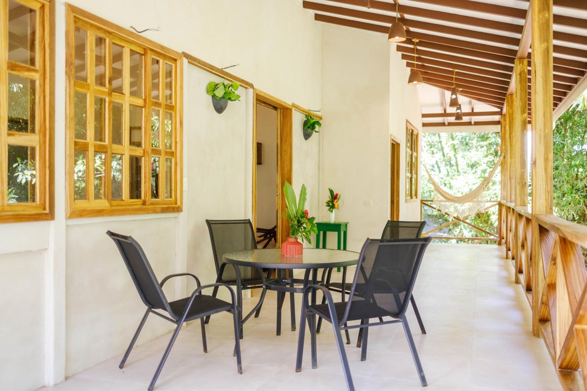 Villa Pina Dorada Dependencia Del Hotel Casa Merlin Puerto Viejo de Talamanca Εξωτερικό φωτογραφία